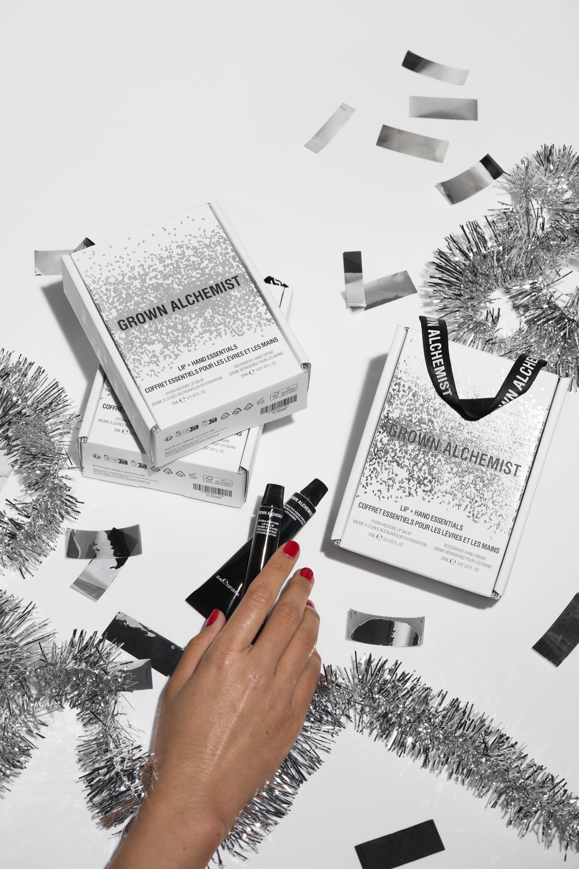 Lip + Hand Essentials- Вишуканий дует для зволоження губ та шкіри рук